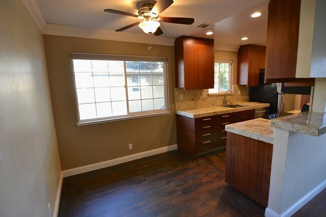 Building Photo - Blossom Valley Condo