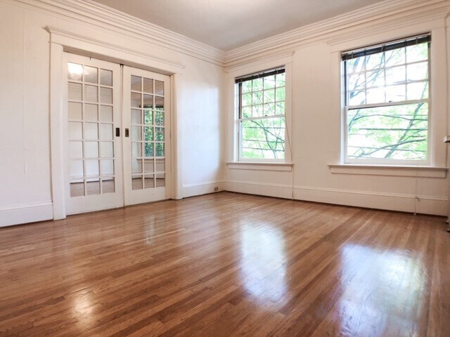 Foto principal - 2260 NW Everett St