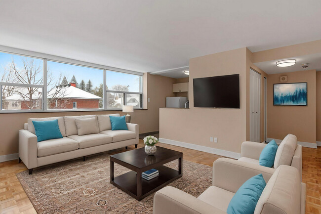 Interior Photo - Colonel By Towers