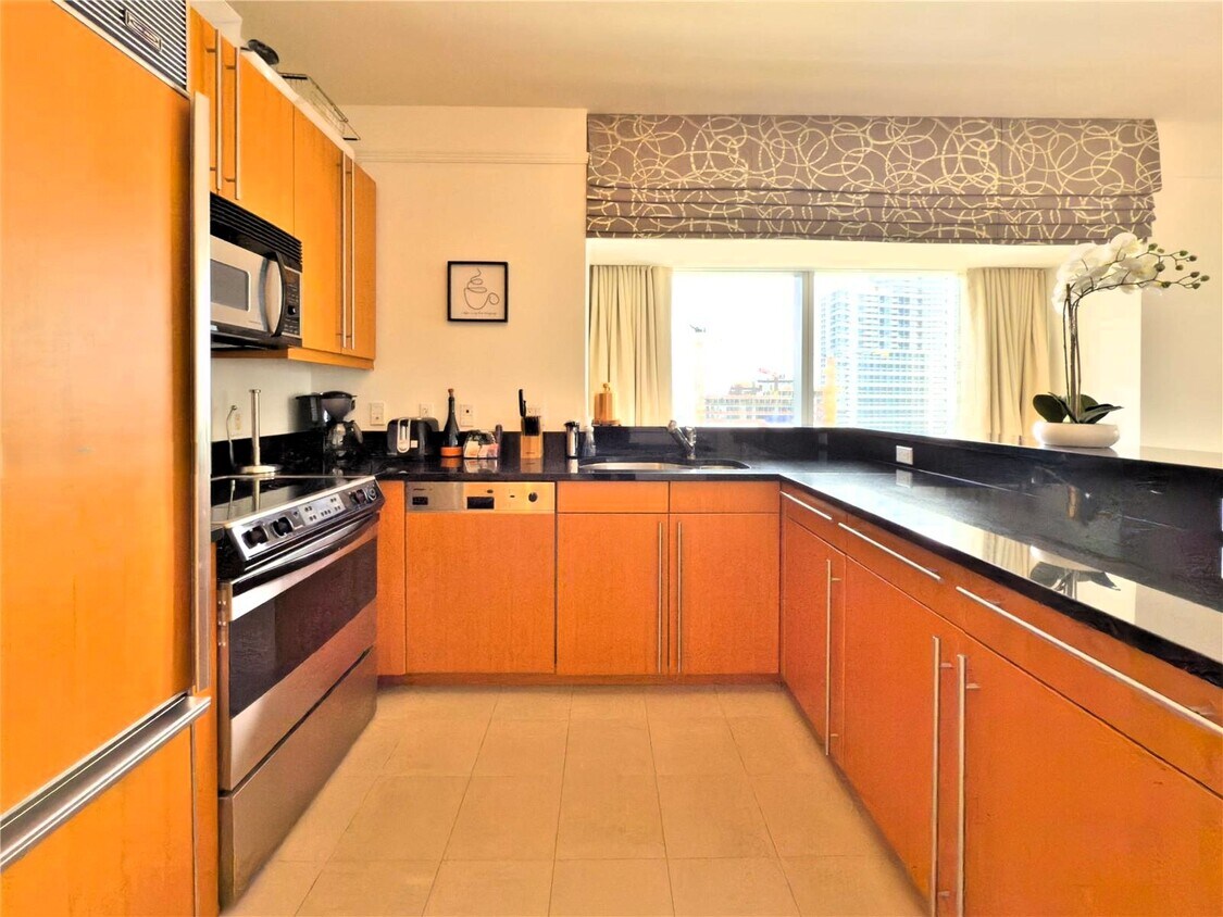 Foto principal - 1435 Brickell Ave