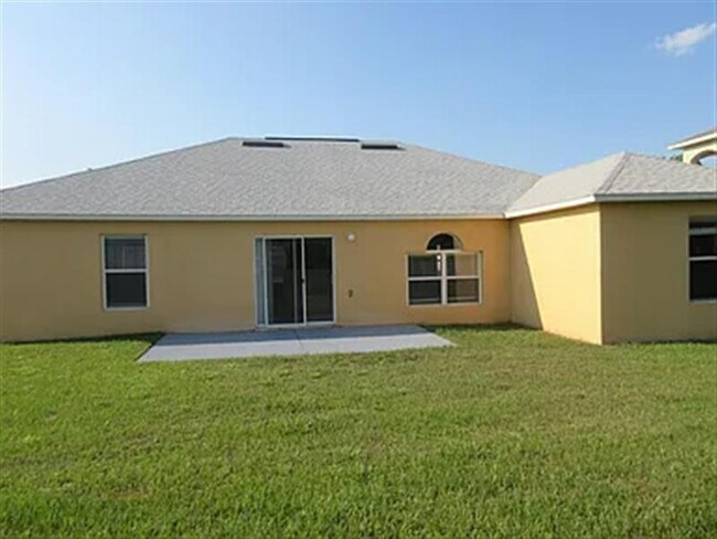 Building Photo - 34759