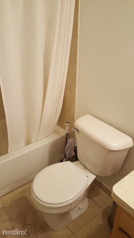 Building Photo - 1 br, 1 bath Condo - 8303 Heywood Circle