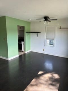 Foto del edificio - Charming 2-Bedroom Single Family Home with HUGE lot! Available 3/1