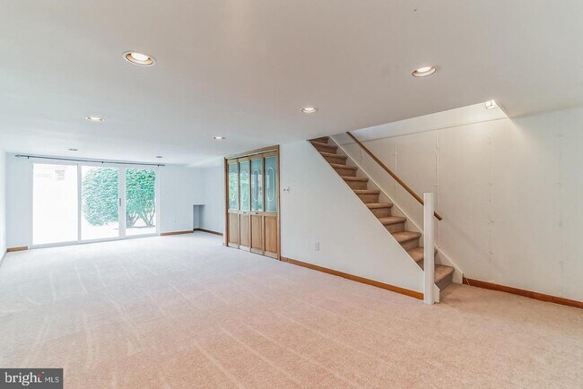 Building Photo - 703 Cheswold Ct