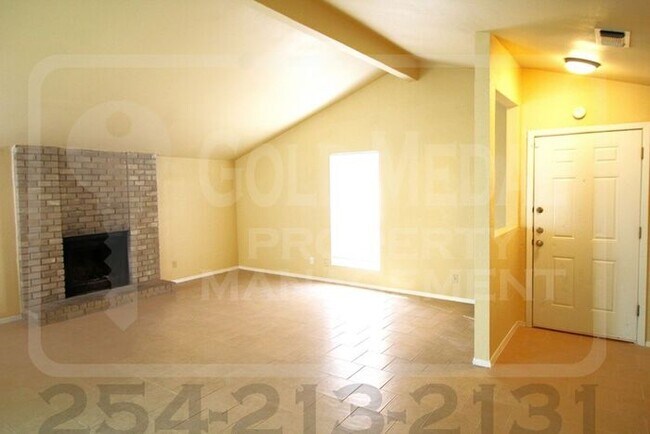 Foto del edificio - 2002 Sherman Dr