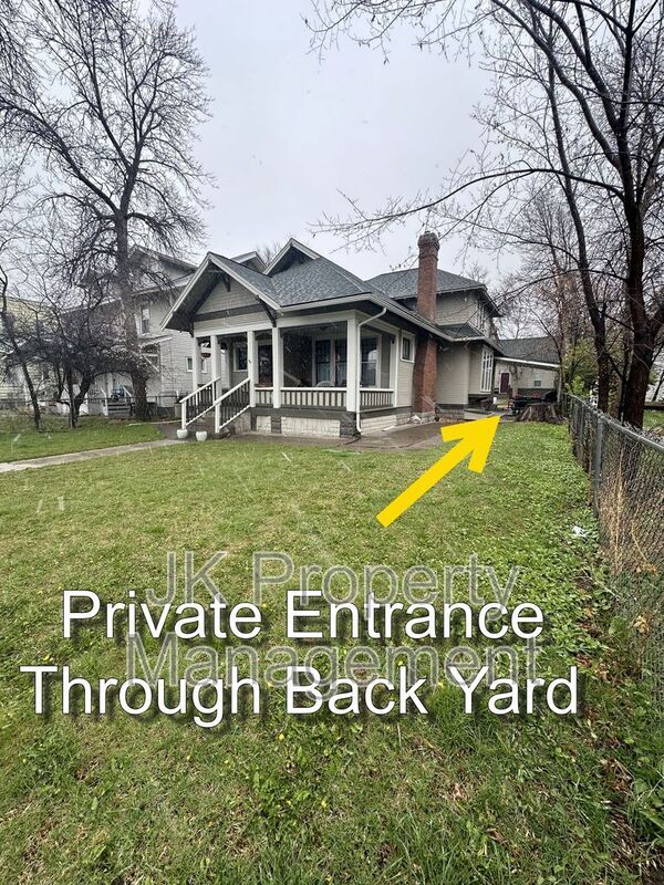 Building Photo - 917 2nd Ave N