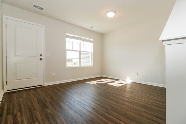 Foto del edificio - 532 Wilkins Rd, Midway, GA