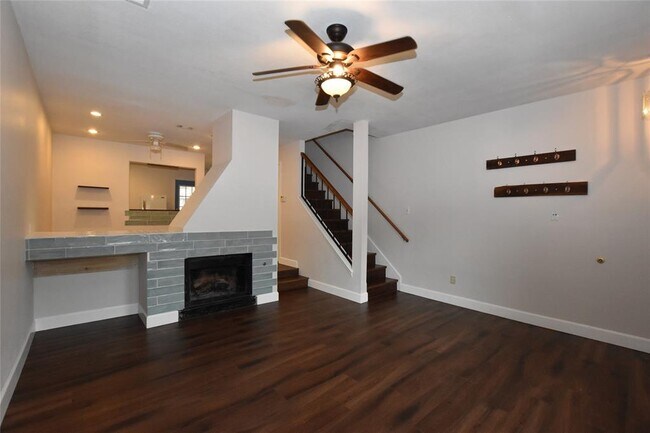 Building Photo - 11404 Walnut Ridge Dr