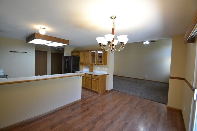 Foto del edificio - 4 Bed 3.5 Bath Home in Stetson Hills
