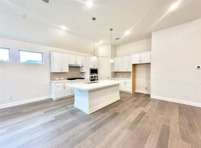 Foto del edificio - 528 Tubman Dr