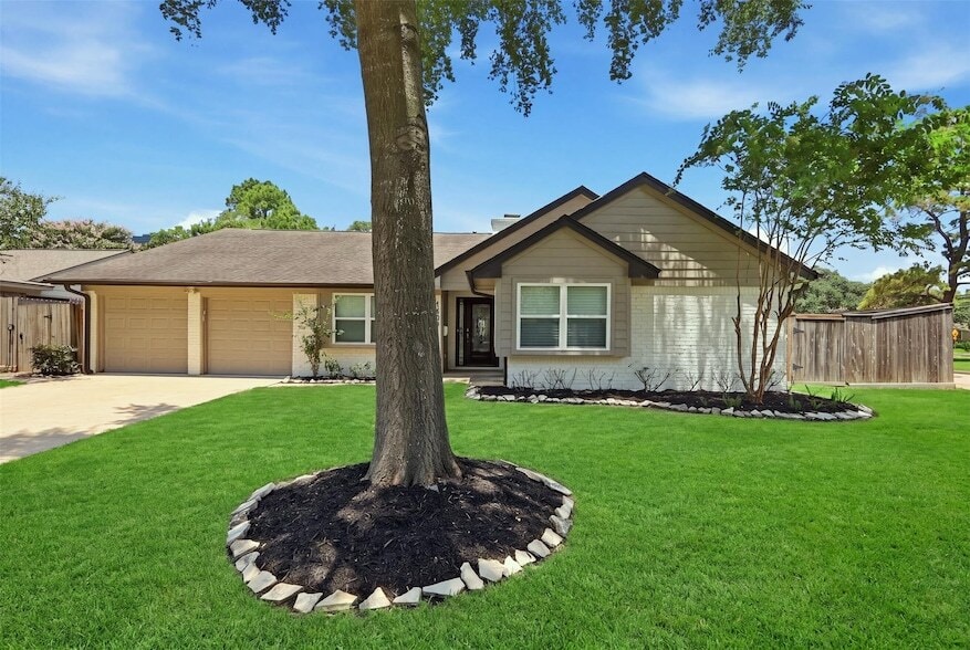 Photo - 14002 Myrtlea Drive Unit