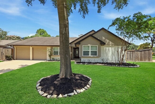 Photo - 14002 Myrtlea Drive Unit House
