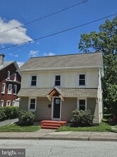Building Photo - 27 N Front St