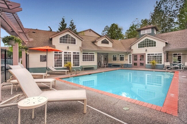 Building Photo - Mill Pointe