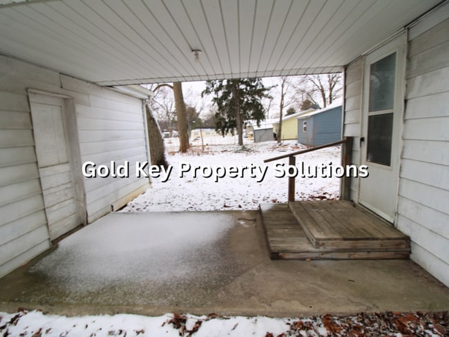 Building Photo - MUNCIE 2 BR 1 BA House with Covered Porch and Storage Building (NO SECTION 8)