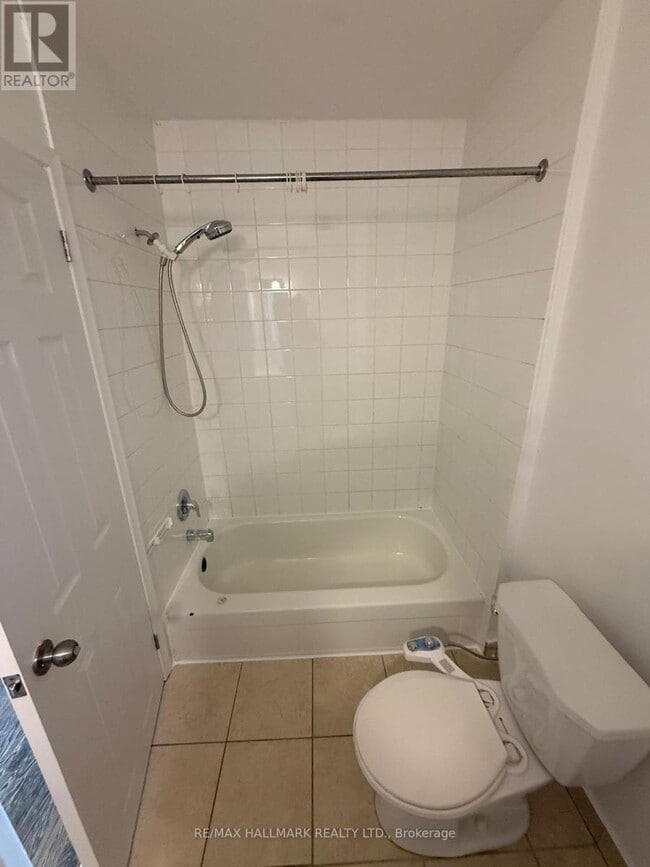 Building Photo - 2153A Weston Rd