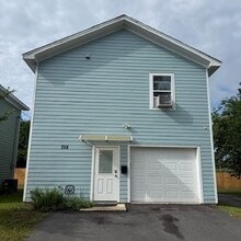 Building Photo - 758 Parklawn St