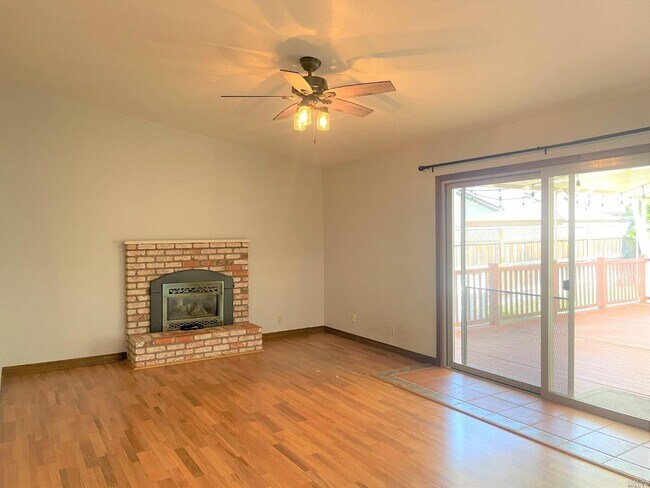 Foto del edificio - 207 Quietwood Dr