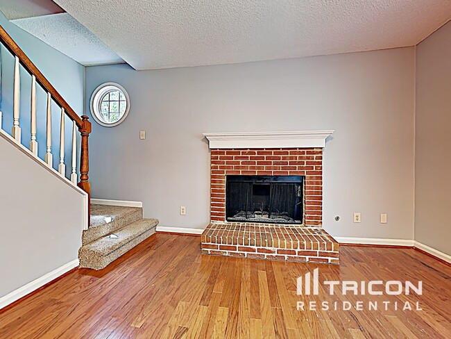 Building Photo - 4533 Peppermill Pl