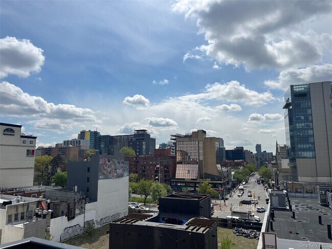 Foto del edificio - 134-16 35th Ave