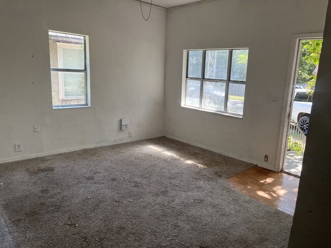 Foto del edificio - 319 N G St