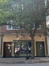 Building Photo - 4530 N Lincoln Ave