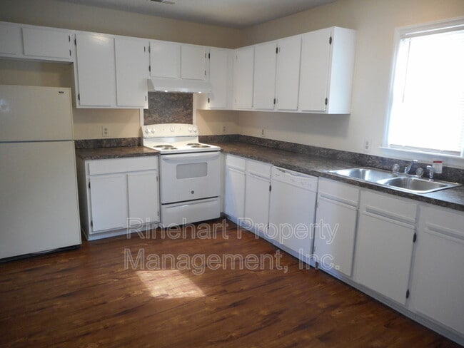 Building Photo - 1120 Camden Ave