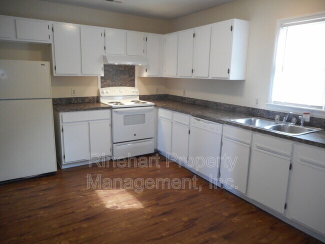 Foto del edificio - 1120 Camden Ave