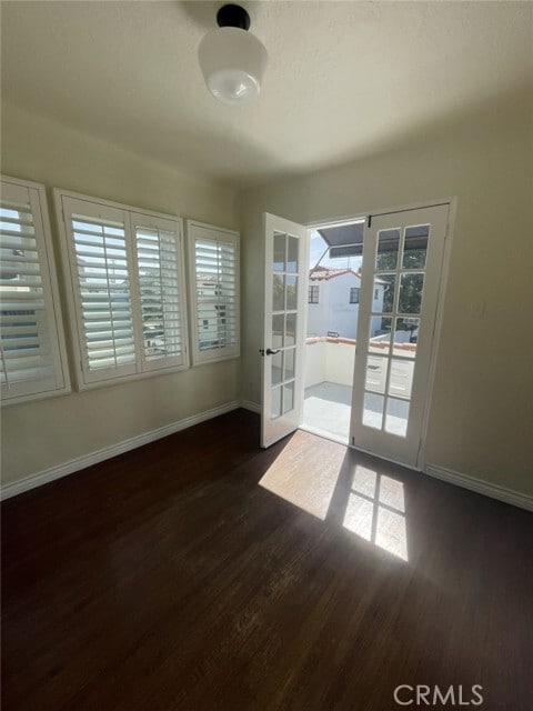 Building Photo - 120 Savona Walk