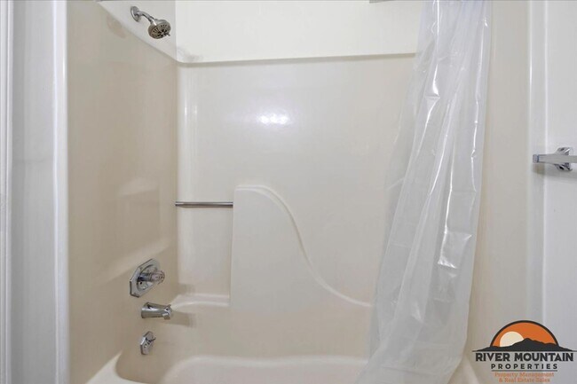 Foto del edificio - Large Efficiency minutes from Virginia Tech