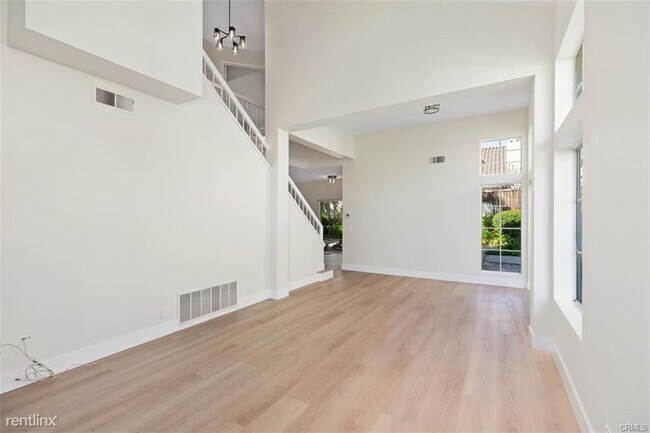 Building Photo - 4 br, 3 bath House - 26371 Eva St