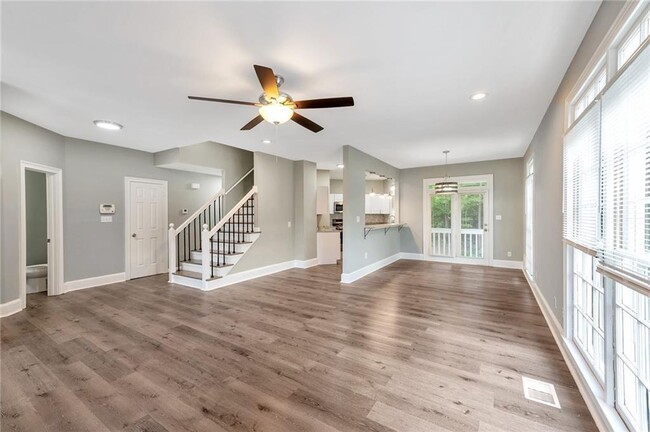 Building Photo - 1054 Brandon Ln
