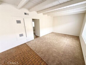 Building Photo - 155 W Escalones