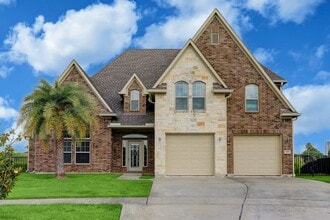 Building Photo - 303 Twin Timbers Ln