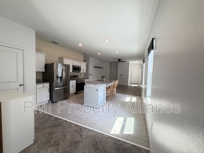 Foto del edificio - 2021 Hemingway Cir