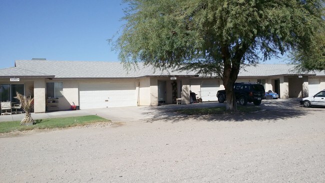 Foto del edificio - 5080-5090 S La Calzada Dr