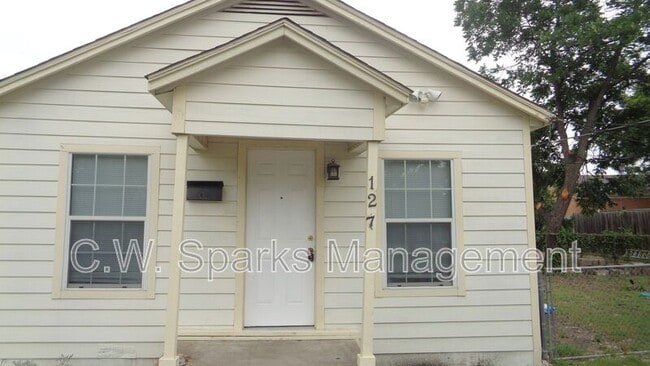 Photo - 127 W Avenue A Apartment