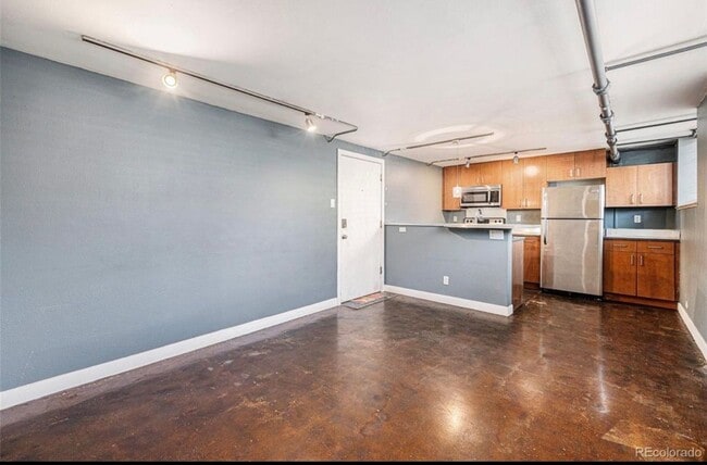 Foto del edificio - Great Capital Hill 1 Bedroom Garden Level Condo/ Utilities Included