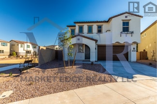Building Photo - 4737 E Olive Ave