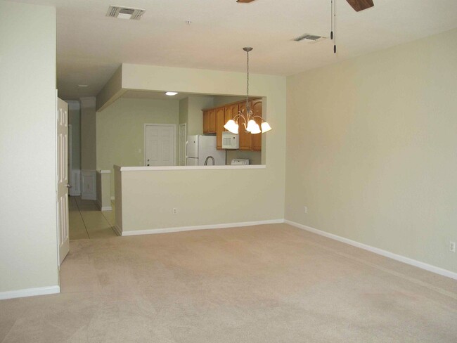 Building Photo - 3 bd / 2 ba Townhome in Stonebridge Common...