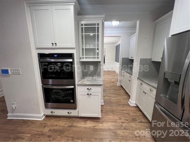 Building Photo - 345 Preston Rd