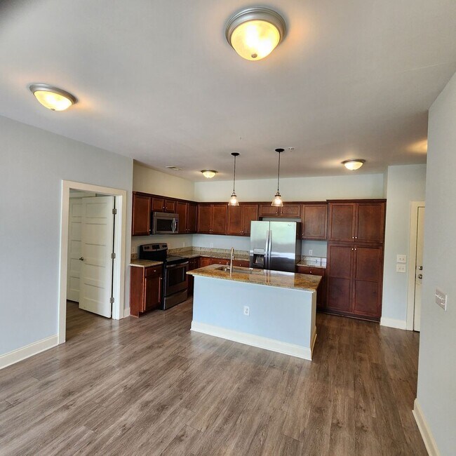 Foto del edificio - 3 Bedroom for rent North Raleigh