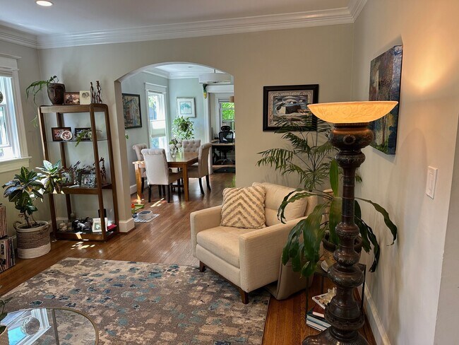 Foto del edificio - 1439 Taylor St NW