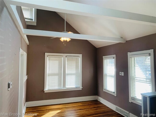 Foto del edificio - 510 Stratford Rd