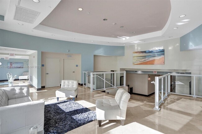 Building Photo - 7600 Collins Ave