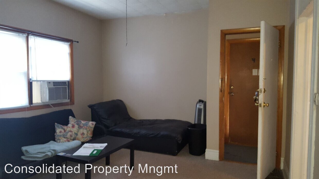 Primary Photo - 226 S Grant St