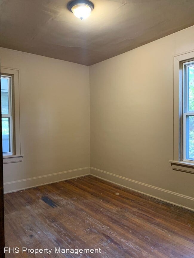 Building Photo - 1 br, 1 bath House - 741 South Ave unit 5