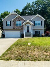 Building Photo - 133 Sycamore Hill Dr