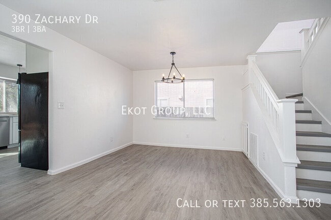 Building Photo - 390 Zachary Dr