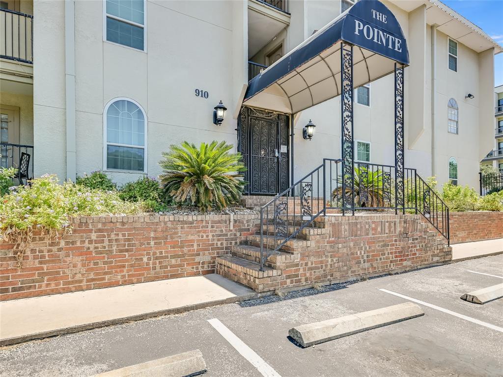 Foto principal - 910 Duncan Ln